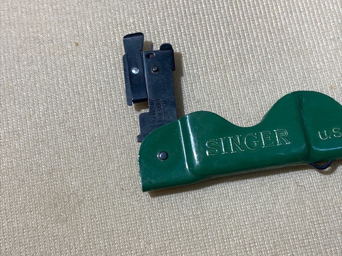 ✳︎1k✳︎ singer-sewing-machine-folding-