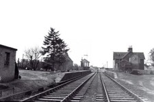 PHOTO BR British Railways Station Scene - BALFRON