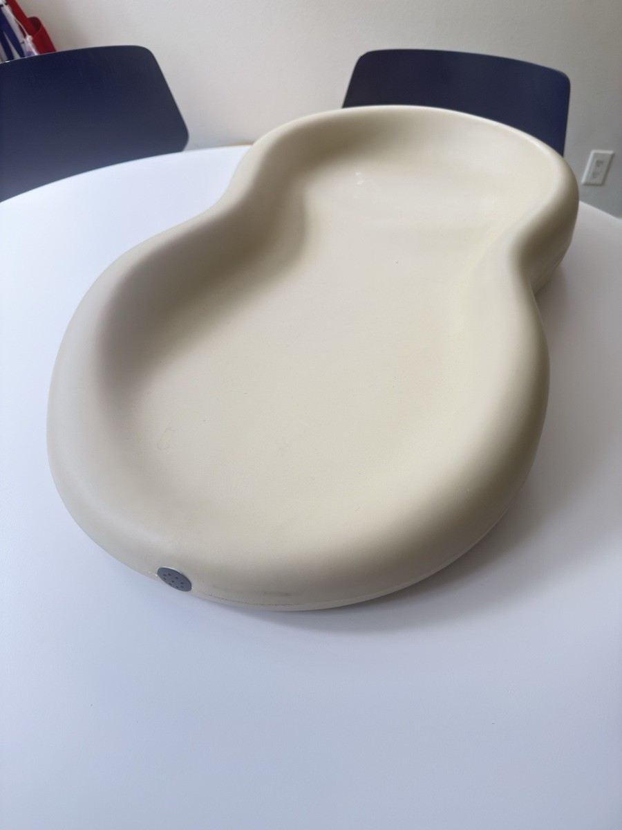 KEEKAROO Peanut Rubber Changer Baby Changing Table Pad Beige