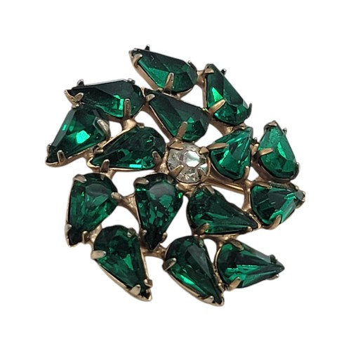 Vintage Pinwheel Brosche grün klar Strass goldfarben 1,25" Krappenfassung Statement - Bild 3 von 10