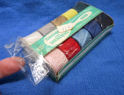 Vtg Coats & Clarks Darning Mending Mercerized Cotton Thread Anklet Shades NOS - Picture 3 of 5