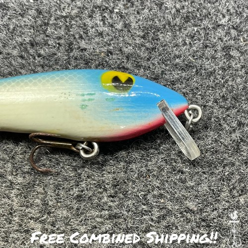 Poe's Spitfire 1600 Super Cedar Vintage Jerkbait Fishing Lure 4" - 117 Blue - Picture 3 of 9
