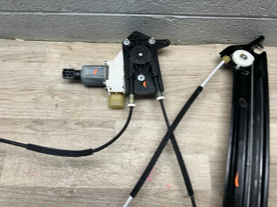 宝马 428I 430I 440I 430I GRAN COUPE 前右乘客车窗调节器电机 — 第 4/4 张图片