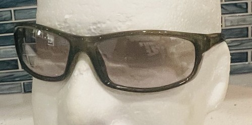 Tommy Hilfiger TH8011 GRN-65 Sport Wrap Sunglasses Matte Black Green Tinted Lens - Picture 21 of 24