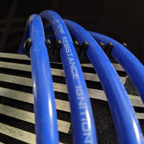 Separadores de cables de bujía de nailon negro de 6 cables de 9 mm - Juego de 2 Foto 2 de 3