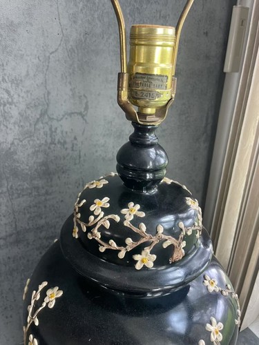Beautiful Antique Chinese Famille Noire Jasmine Vase Lamp w/Iron Base 19" Tall - Picture 6 of 11