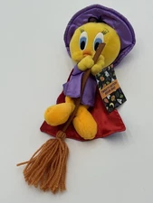 NEW Warner Bros Studio Store Tweety Bird Witch Bean Bag Plush 9" Broom 2000 NWT
