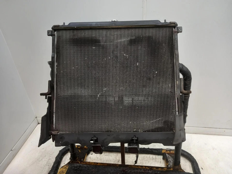 NISSAN NAVARA Radiator 2005-2015 2.5L YD25DDTi   - Image 4 of 4