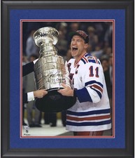 Mark Messier Rangers Framed Autographed 16x20 Receiving Stanley Cup Photo w/Insc