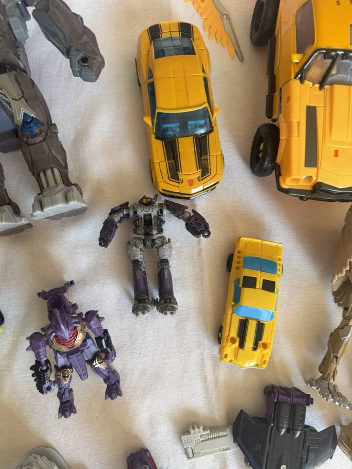 Transformers Lot Collectible Figures - Image 3 of 4