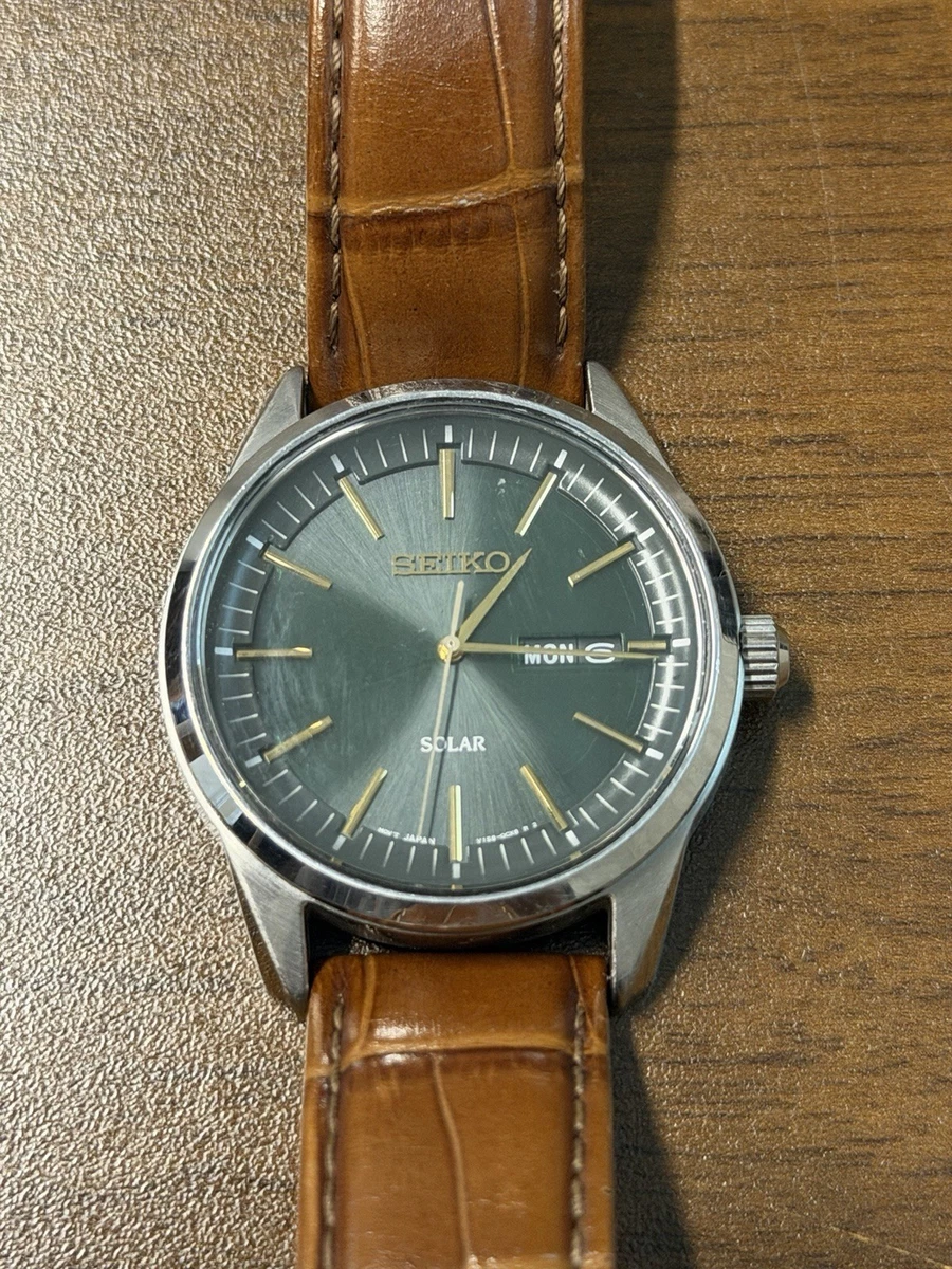 Seiko Solar 100 m (10 ATM) Water Resistance Analog Wristwatches
