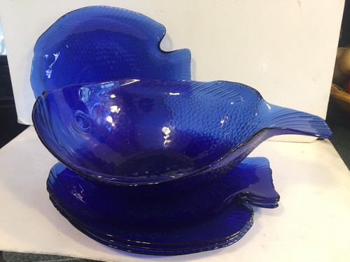 Arcoroc France Blue Glass Fish Plates 4 Large Serving Bowl Mint Ebay