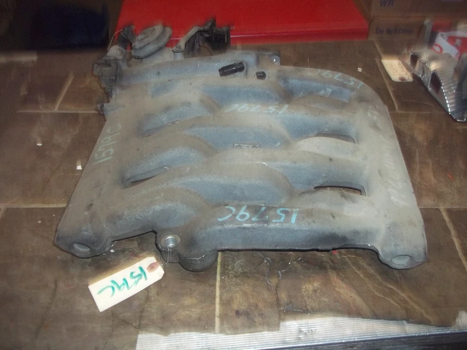 1999-2002 COUGAR 97-00 CONTOUR MYSTIQUE 2.5L (6 Cyl) Intake Manifold Assembly - Image 2 of 4