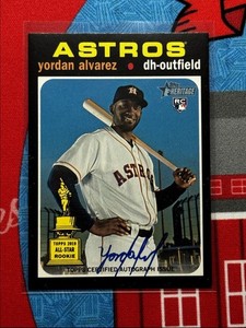 2020 Topps Heritage Real One Autographs Auto Yordan Alvarez RC Auto Houston