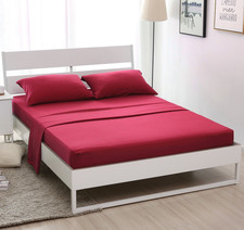 4-Piece Bed Sheet Set 1 Fitted Sheet 1 Flat Sheet 2 Pillowcases Queen Size Red