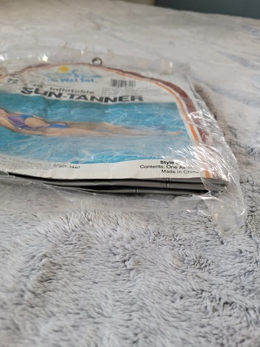 Vintage 1983 Intex The Wet Set Inflatable Pool Float 72" x 30" Sun Tanner Float - Picture 8 of 8