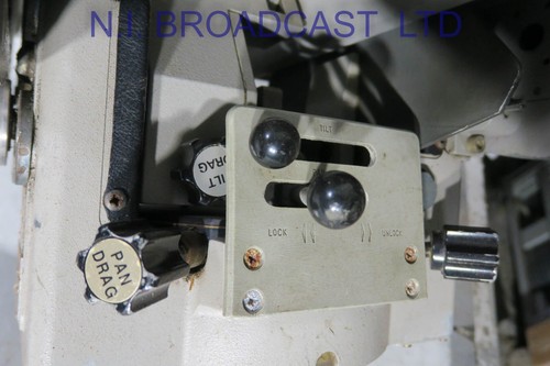 Vinten mk7a - LF Stativkopf, Schwenkstange, Keilplatte. (90kg Nutzlast) - Bild 9 von 16