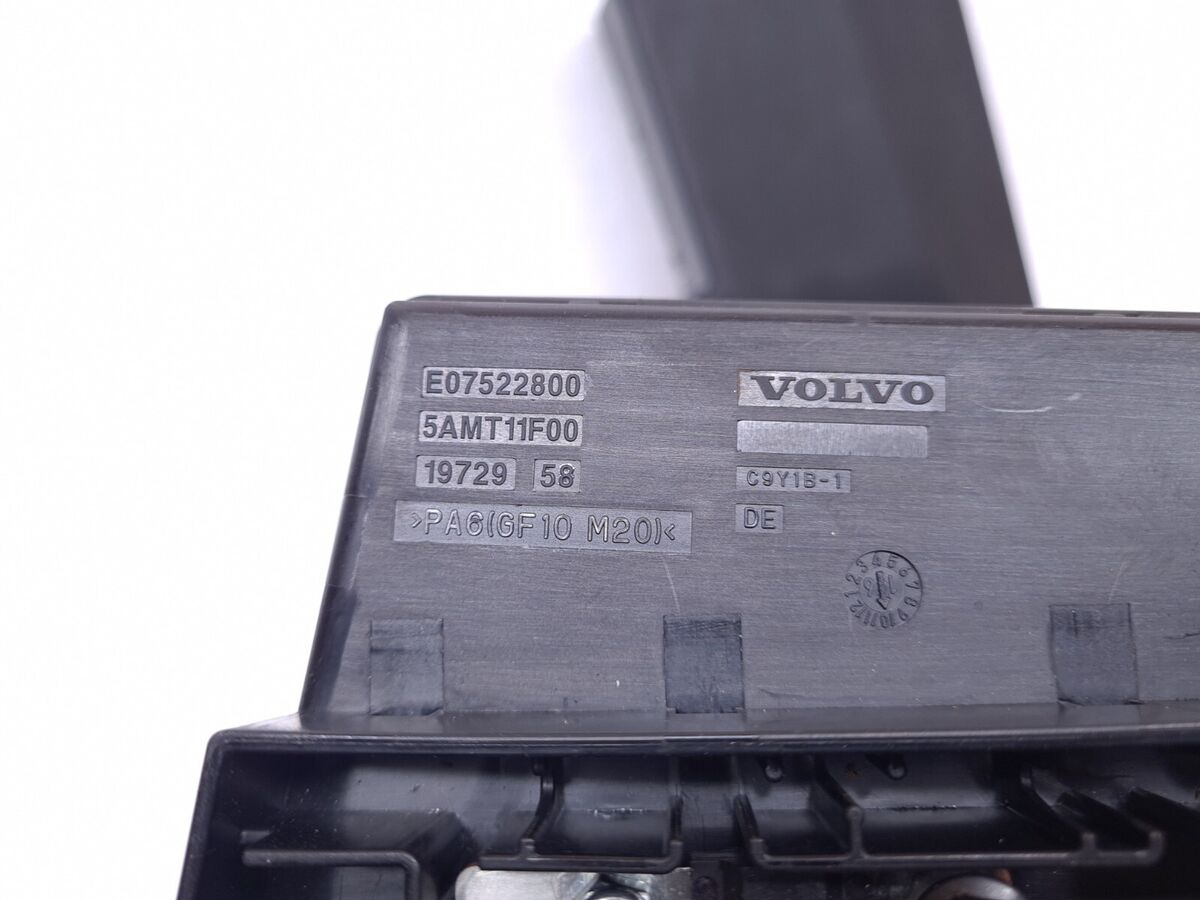 VOLVO V40 2.0 BATTERY FUSE BOX 31409364 | eBay VOLVO V40 2.0 BATTERY FUSE BOX 31409364 | eBay
