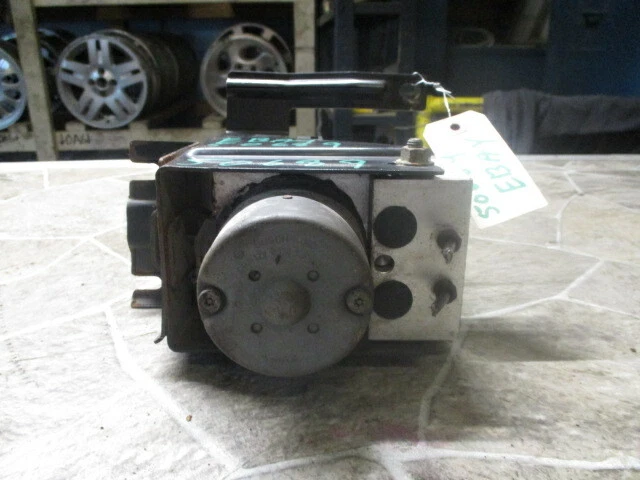 2000-2005 MITSUBISHI ECLIPSE DODGE STRATUS SEBRING Anti-lock Brake Pump OEM  - Image 2 of 4