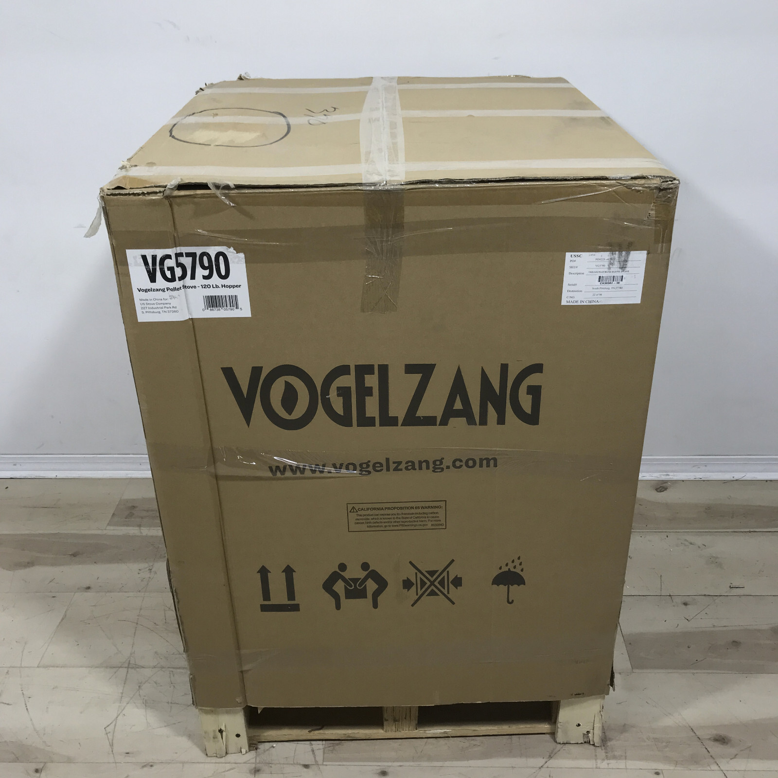 Vogelzang VG5790 2200 sq. ft. Wood Pellet Stove 120lb Hopper and Remote