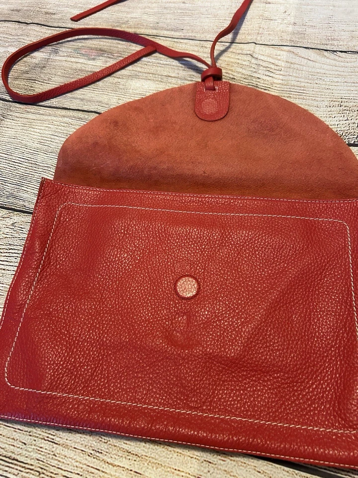Bolso Clutch Rojo Zara 100% Cuero-Nuevo Foto 3 de 4