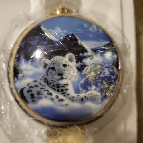 Bradford Editions Ornaments Universal Nature Majestic Cats 3rd Issue New w/coa - Picture 4 of 5