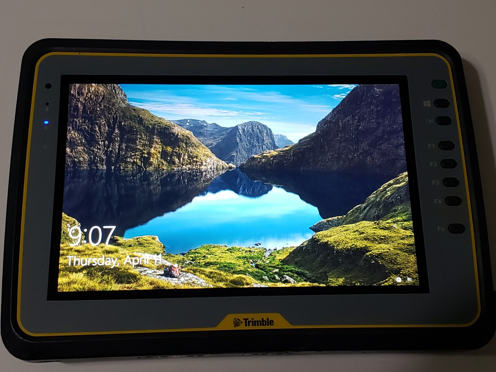 Trimble Kenai 10.1" Rugged Tablet Computer (Kenai) 104962 In Good