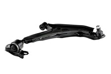 Triangle de suspension Nissan BLUEBIRD