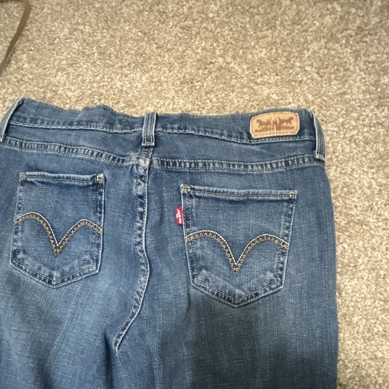 Levi's 500 Series Women's 505 Straight Leg Blue Medium Wash Denim Jeans
