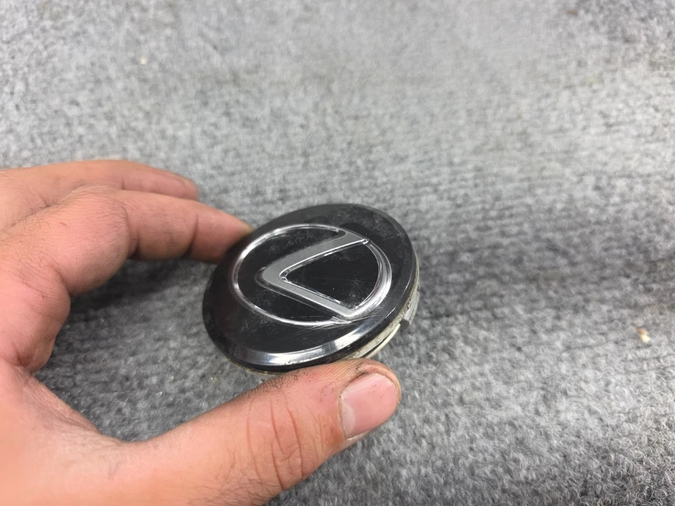 LEXUS 21-26 IS350 IS500 IS300 F-SPORT OEM Foto 2 de 4