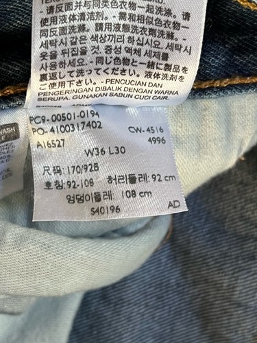 2 Stück Levi's 501 Jeans Herren 36x30 Button Fly gerades Bein klassische Stone Wash - Bild 6 von 11