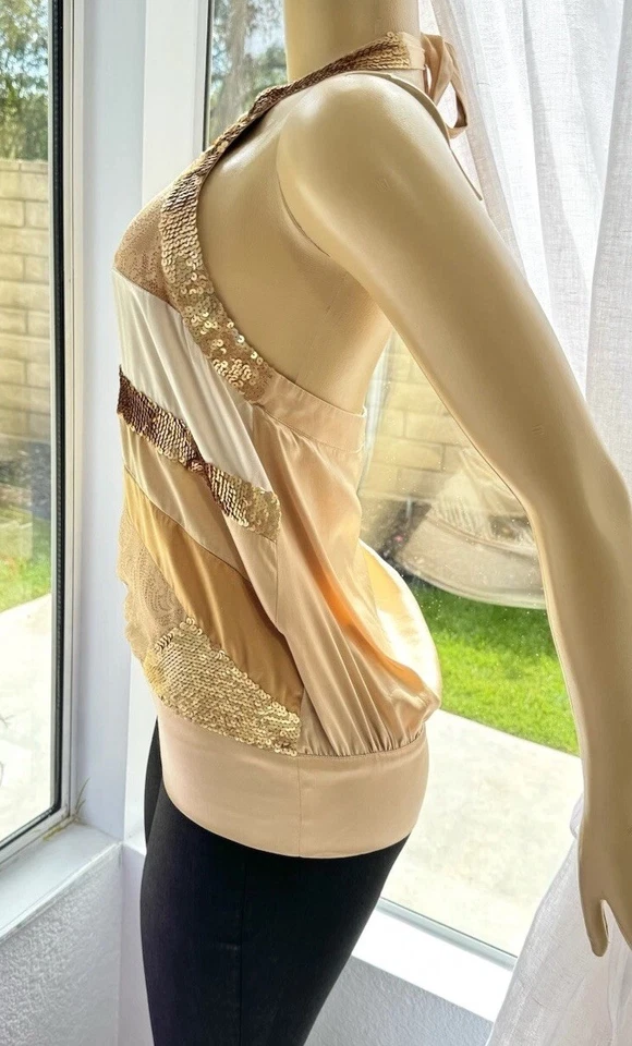 Blusa Bebe Dorada Cuello Halter Seda Talla S Pequeña Sin Mangas Lentejuelas Encaje Foto 4 de 4