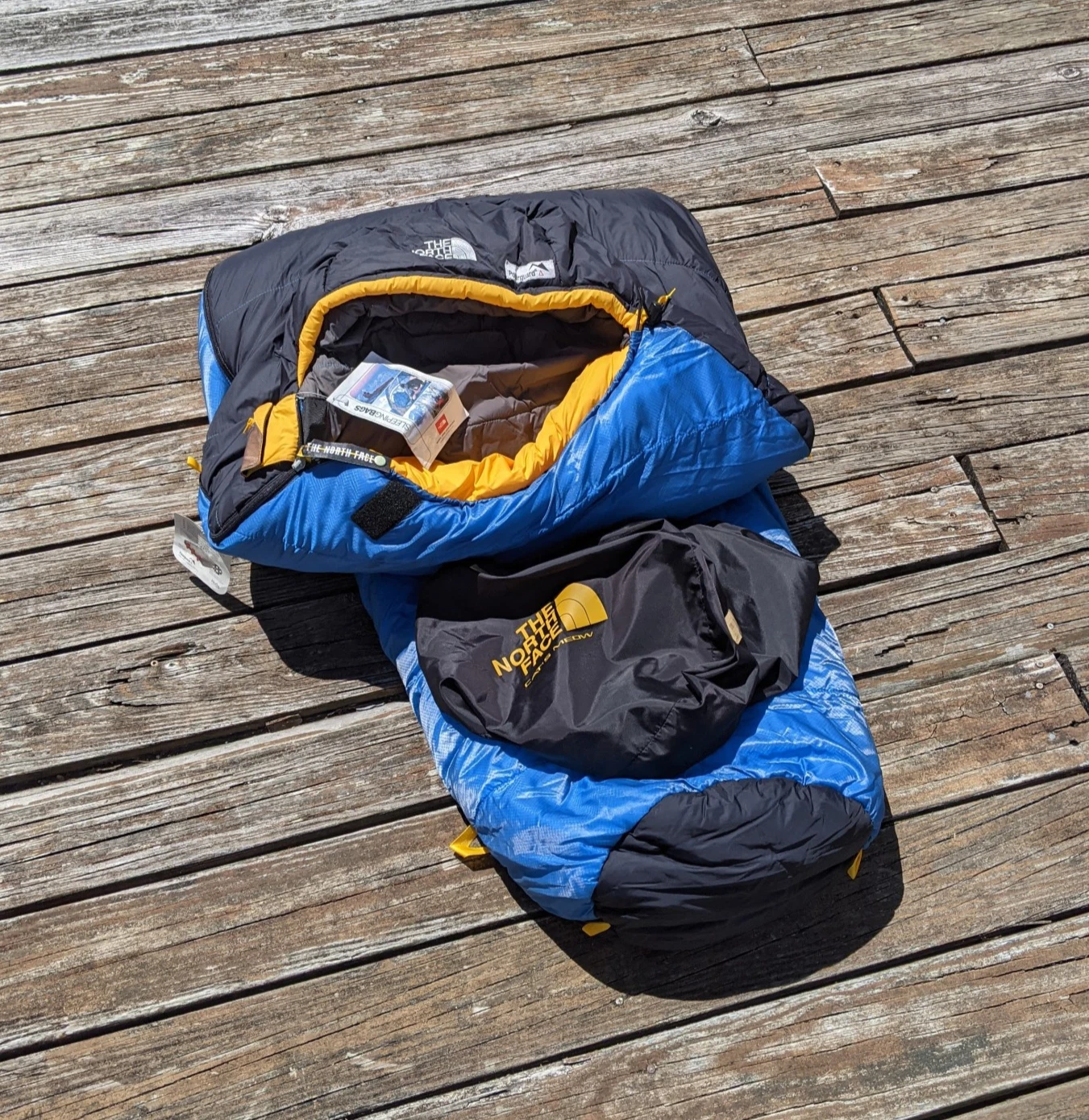 The North Face Cat’s Meow Blue Sleeping Bag 82" x 33" Regular Right Hand Zip