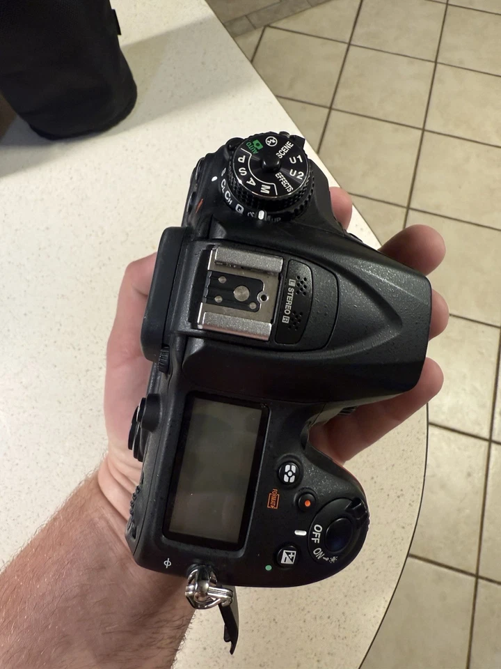 Nikon D7200 Digital SLR Camera And Lens Package - Image 2 of 4