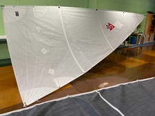 NEW Catalina 22 Semi Radial Dacron Mainsail 6oz Dacron, 21' Luff, 9.5' Foot