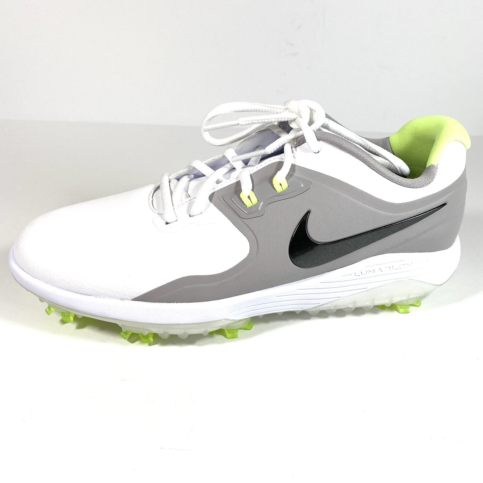 Shoes Spiked White Volt Aq2197 103 Size 7.5 New