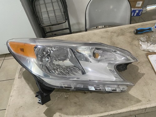 2014-2019 NISSAN VERSA NOTE RIGHT HEADLIGHT ( USED AFTERMARKET)