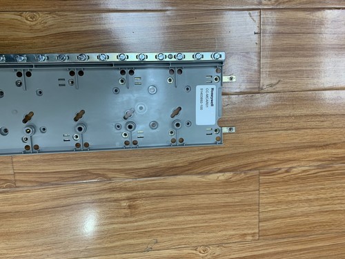 Honeywell CC-MCAR01 module base 51403892-100 Image 1 of 3