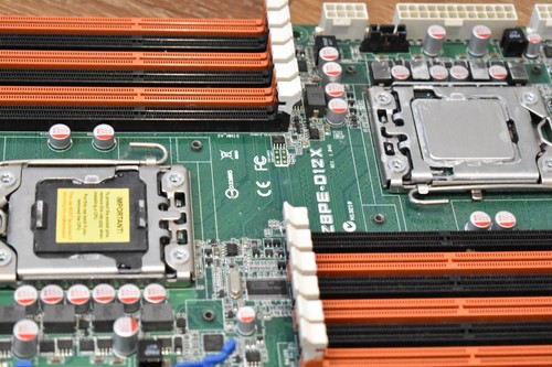 ASUS Z8PE-D12X Dual Server Motherboard X5600 series w/5687 cpu - Picture 5 of 8