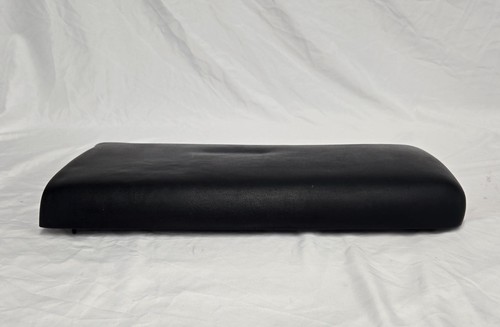 1991 Chevrolet Corvette Front Center Console Lid Assembly - Picture 4 of 9