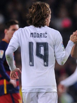 REAL MADRID Player Issue jersey 2018/19 #19 MODRIC Champions