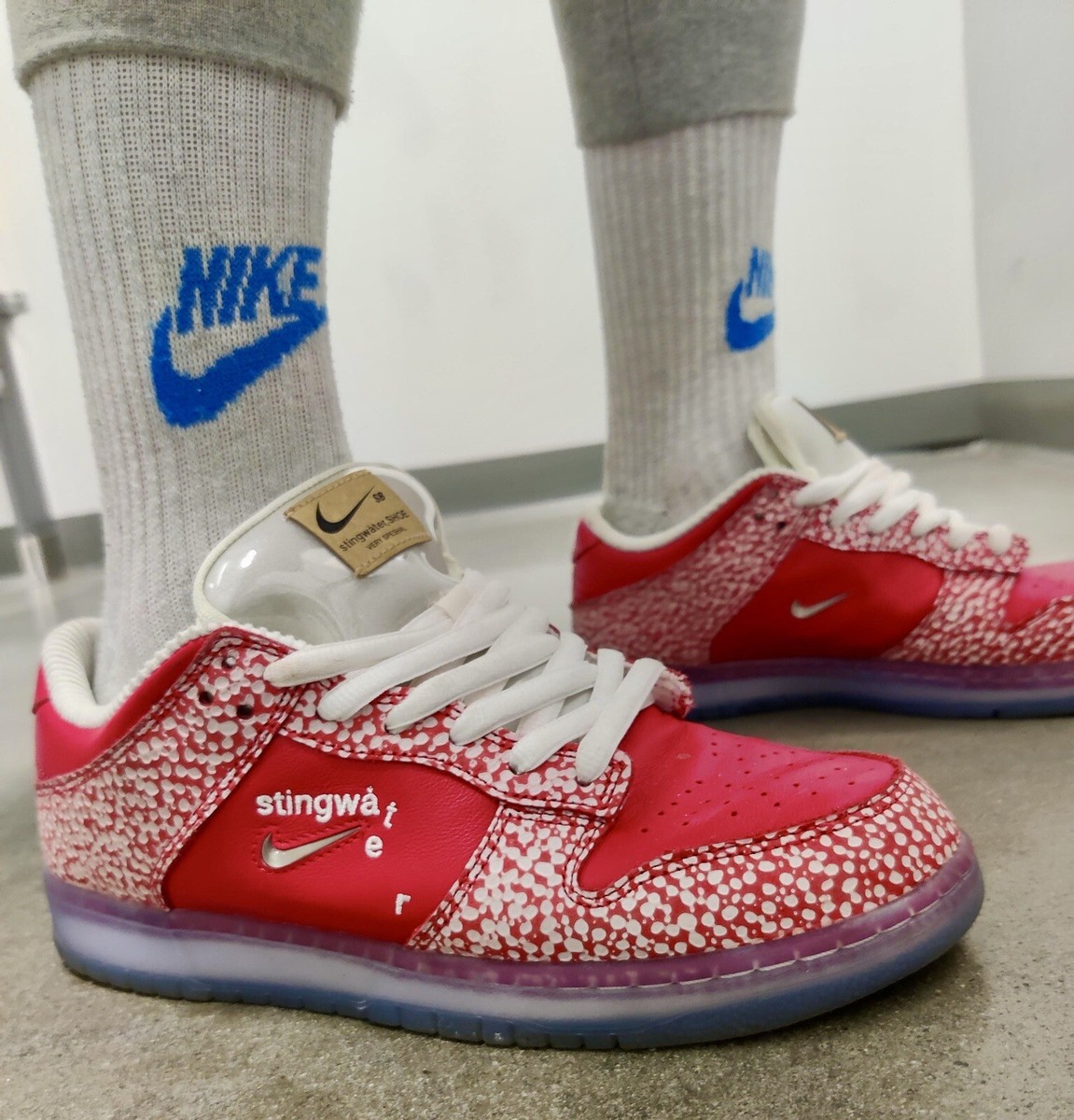 nike dunk sb low stingwater magic mushroom mens stores