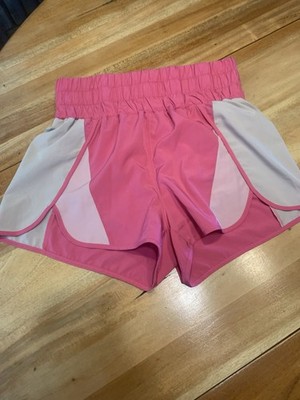 Buckle New In Shorts Pink Womens Size Large Active Wear