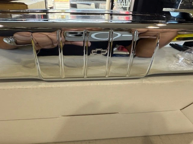 CAJA DE PAÑUELOS CAMIÓN CHEVROLET 1947 1948 1949 1950 1951 1952 1953 54 55 56 57 58 59 Foto 2 de 4