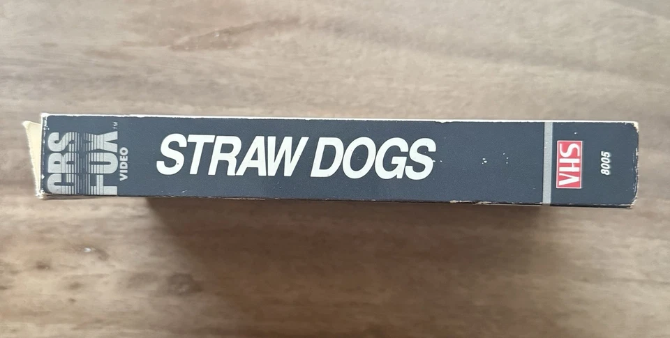 Very Rare 1971 Straw Dogs VHS 1985 Release CBS FOX Dustin Hoffman Phar-Mor - Image 4 of 4