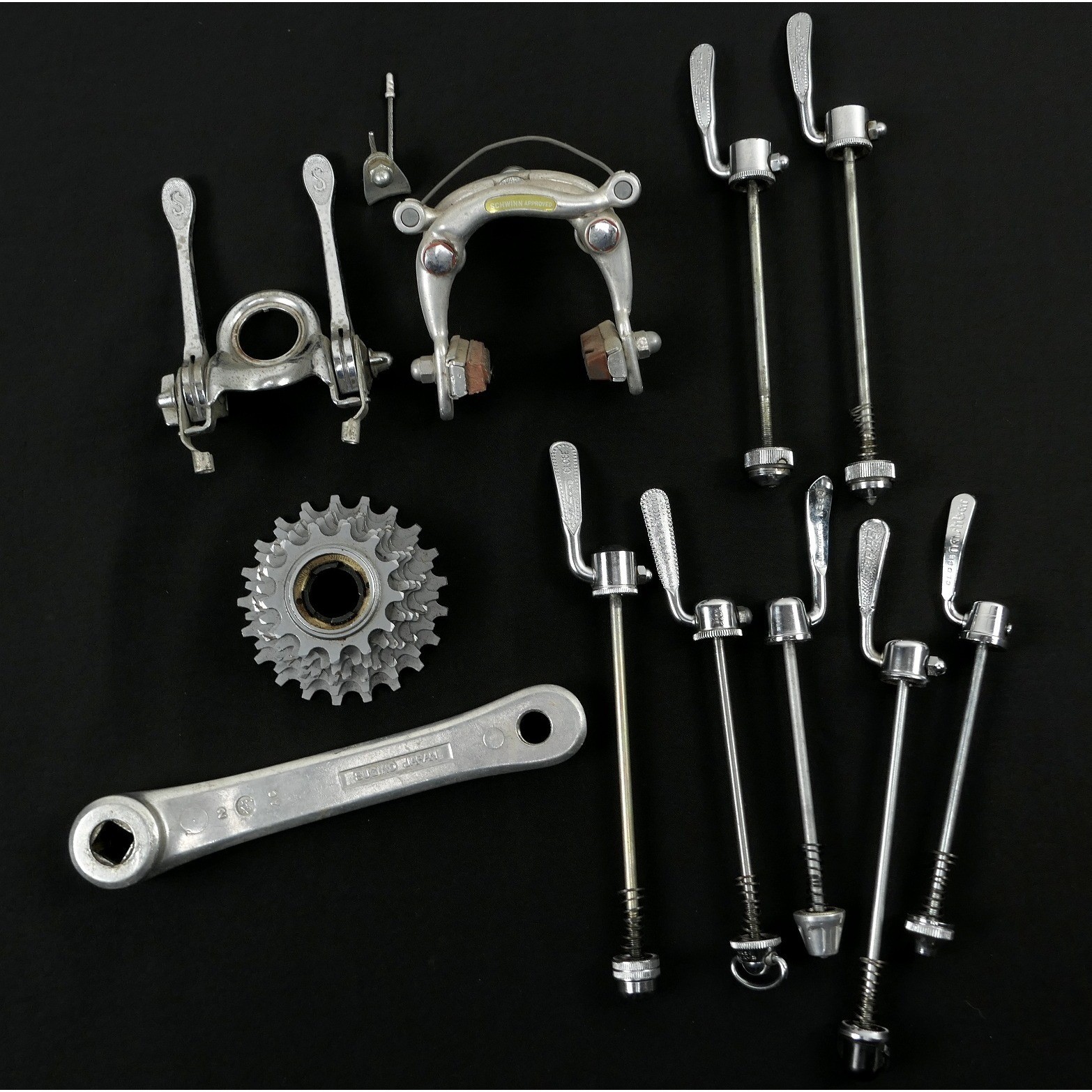 Vintage Bike Parts Lot Campagnolo Shimano SunTour Sugino Schwinn Road Components (52.20 USD)