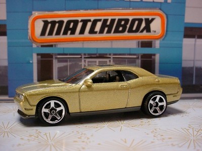 htf 2021 Matchbox DODGE CHALLENGER SRT8  gold;5sp  multi Gift Pack Exclusive