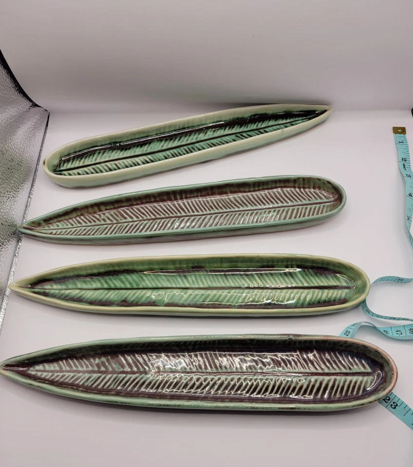 Crate & Barrel Appetizer Leaf Dish Olive Boat Green 11.5” Thailand Set Of 4 - Image 4 of 4