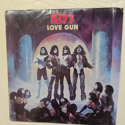 KISS - LOVE GUN 1977 Complete Vinyl LP Record Album CASABLANCA NBLP 7057