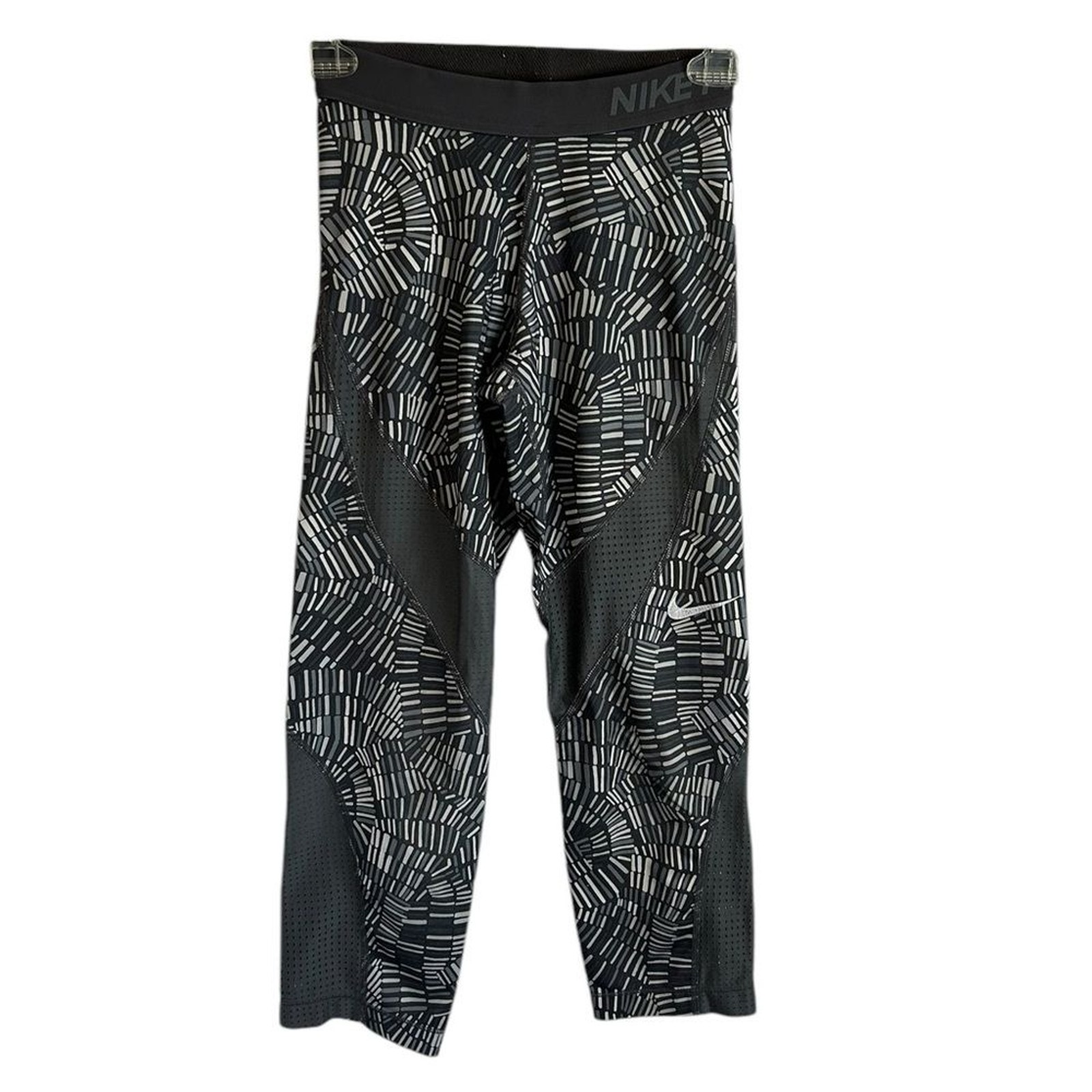 Nike Pro Hypercool Tidal Multi Training Capri Act… - image 4